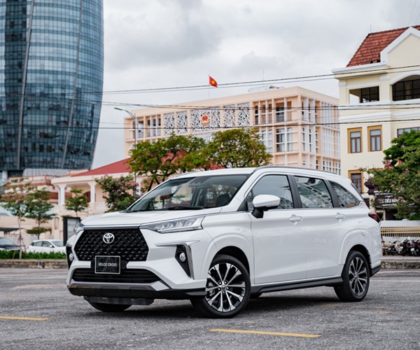 TOYOTA VELOZ TOP